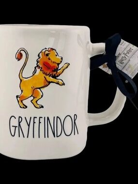 Rae Dunn GRYFFINDOR Harry Potter Mug by Magenta 181 Collectible Warner Bros NWT